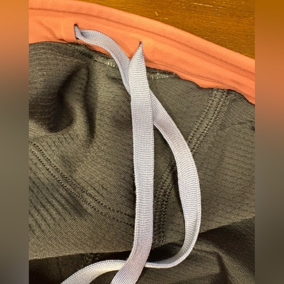 Lululemon Fast and Free Lined Short 6" Size M  (Brier Rose) preloved no flaws - Picture 11 of 11